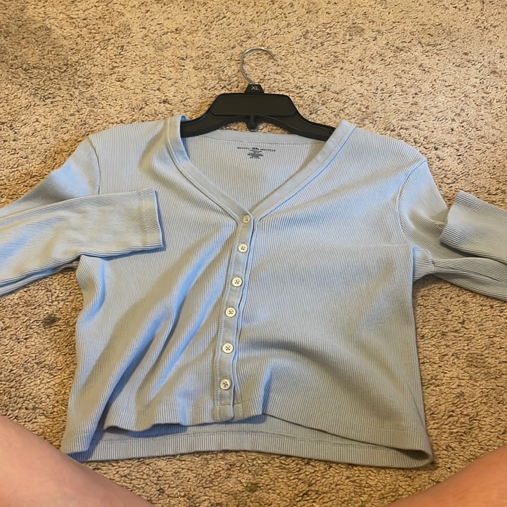 BRANDY MELVILLE BUTTON UP